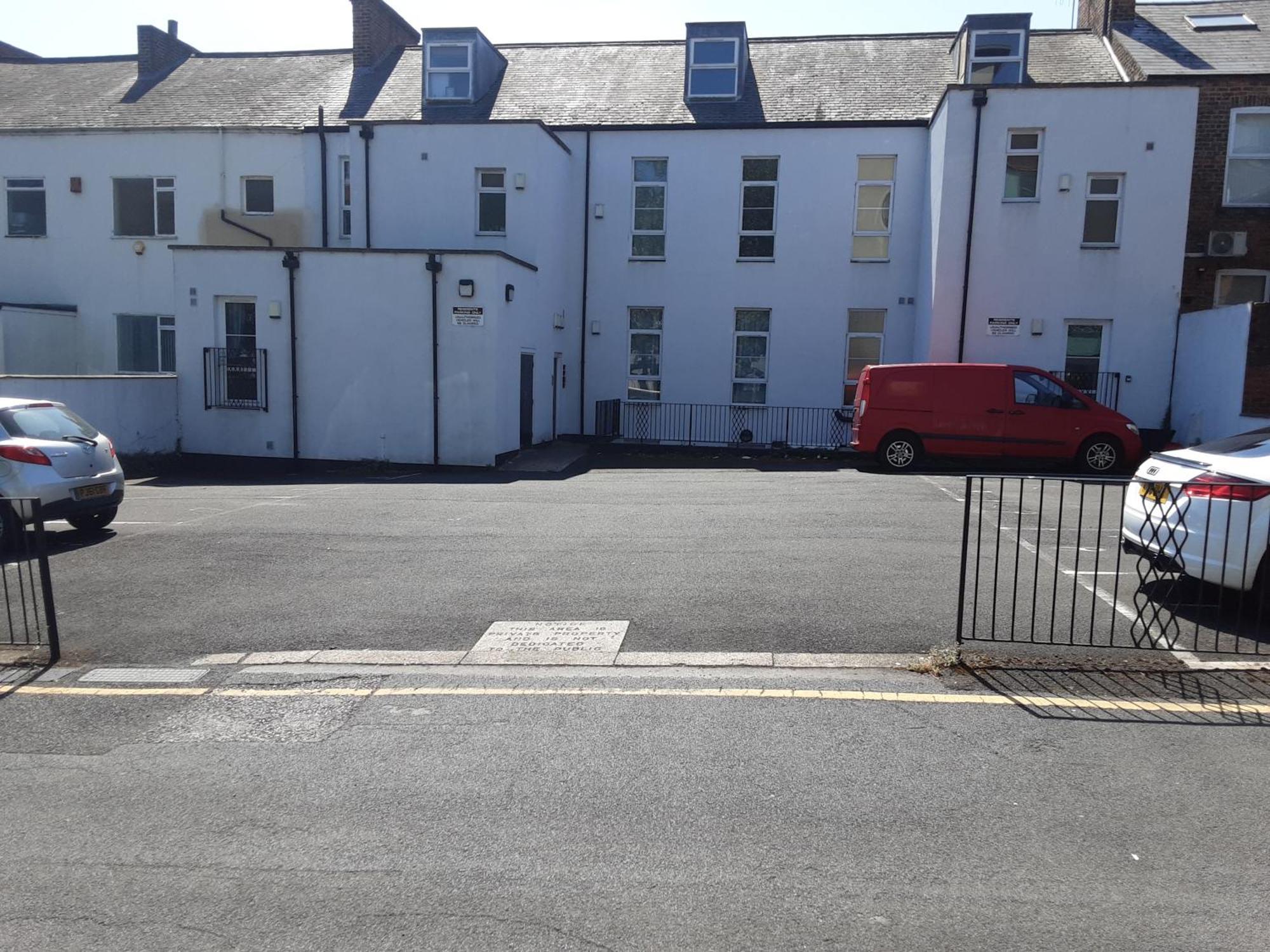 Quiet 2 Bedroom Flat In Darlington With Free Parking, Wi-Fi And More Exteriör bild